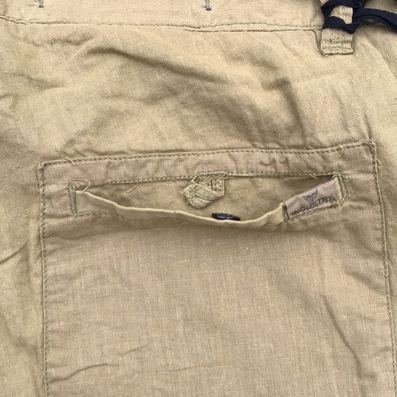 🍁INDUSTRY Casual Lenin Blend Shorts 🍁 - Picture 5 of 9